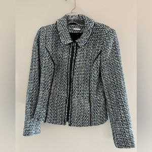 White House Black Market Size 4​